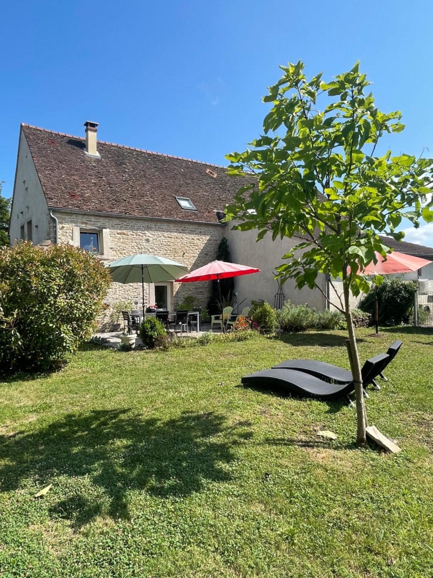 Gite Le Meix Chapeau Levernois Exterior foto